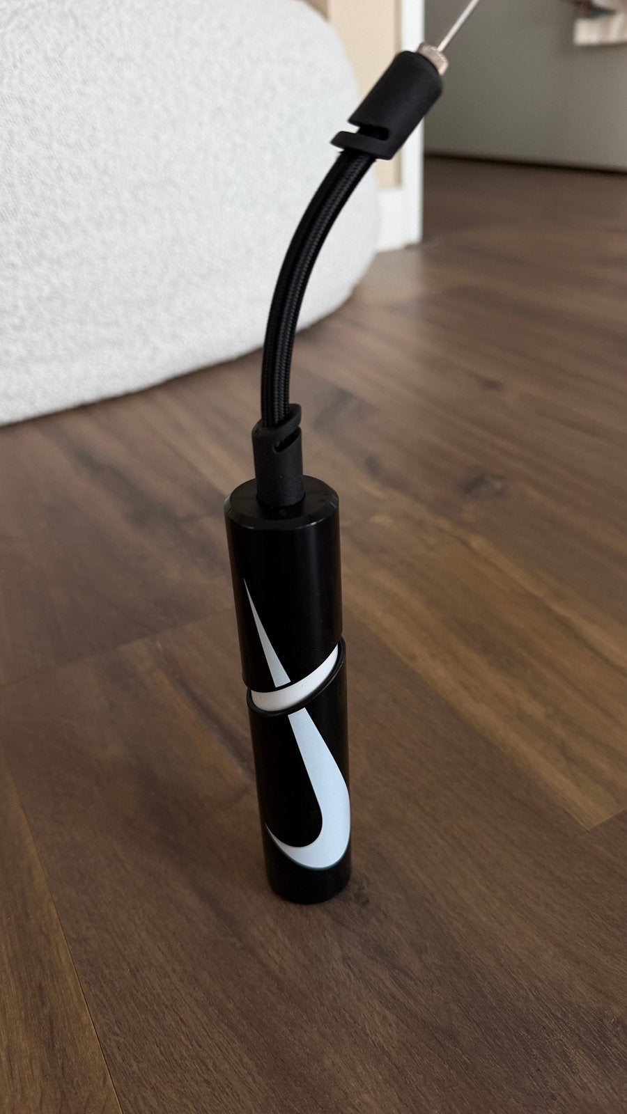 Nike Balpomp / Essential Ball Pump (met slang & naald), Ophalen of Verzenden, Zo goed als nieuw