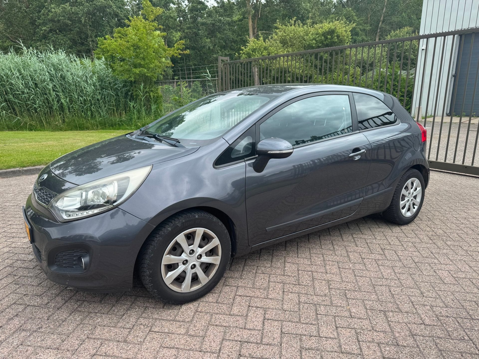 Kia Rio 1.2 CVVT Plus Pack/NWE APK/CLIMA/APPLECARPLAY/CRUISE, Auto's, Kia, Euro 5, 4 cilinders, Origineel Nederlands, Bedrijf