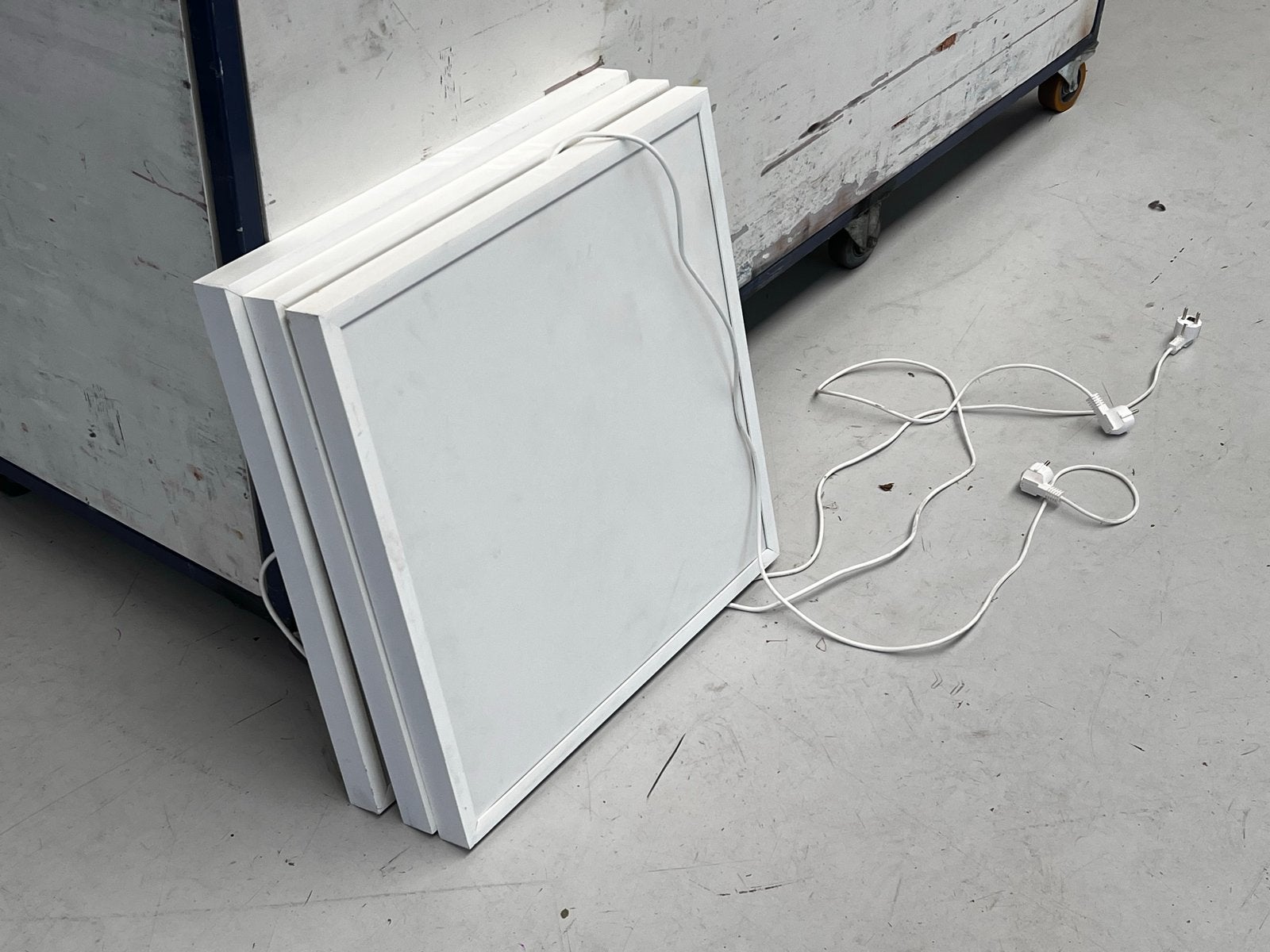 3 bijna nieuwe witte infraroodpanelen 60x60cm systeemplafond, Ophalen, Minder dan 30 cm, Overige typen, Minder dan 60 cm