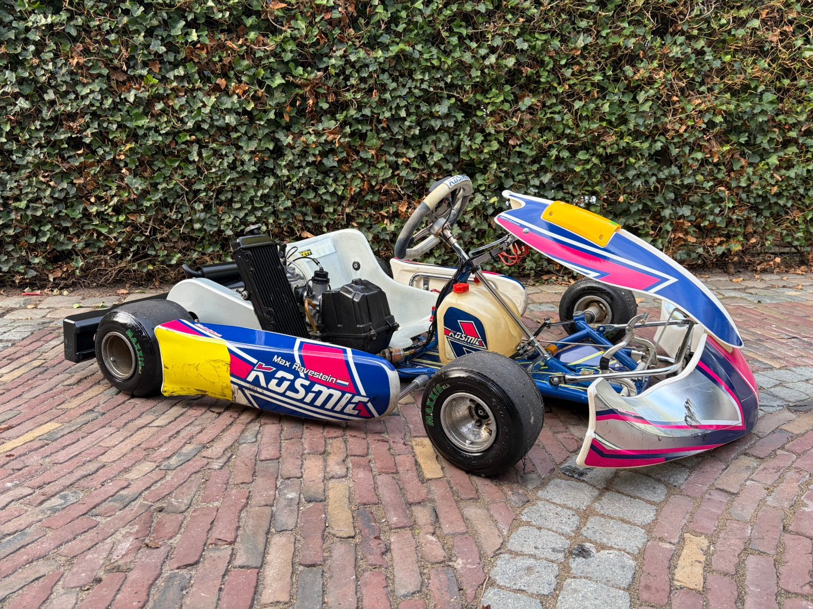 Zeer nette kosmic met rotax max senior mycron5 ideaal hobby, Sport en Fitness, Gebruikt, Kosmic, Kosmic, Kosmic