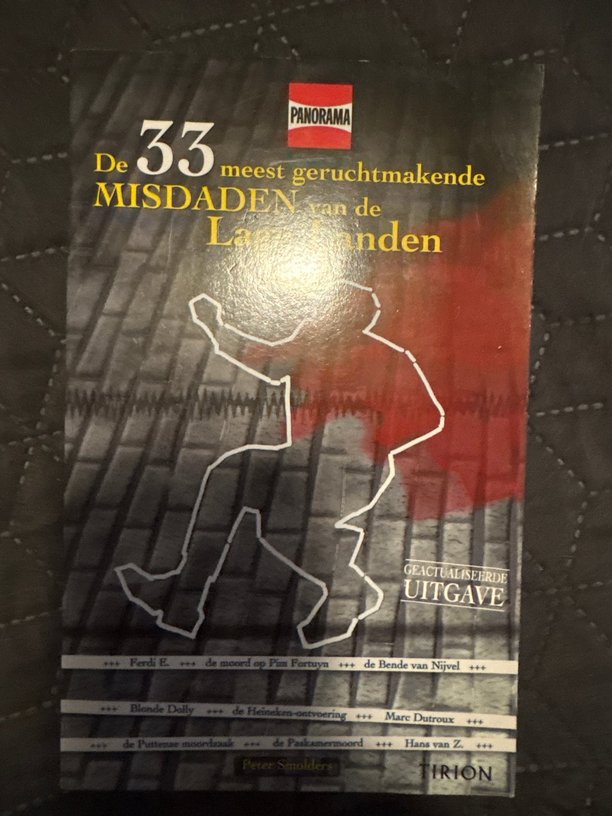 De 33 meest geruchtmakende misdaden van de Lage Landen, Boeken, Ophalen, Gelezen