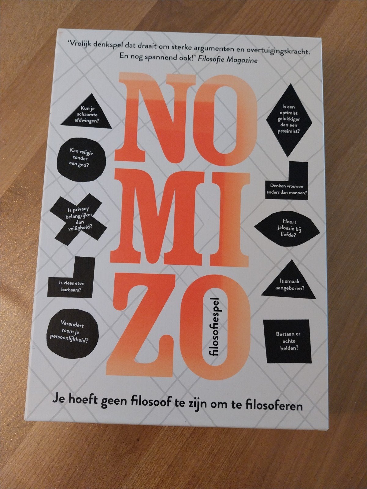 Nomizo spel waarmee je leert filosoferen z.g.a.n., Ophalen of Verzenden, Zo goed als nieuw
