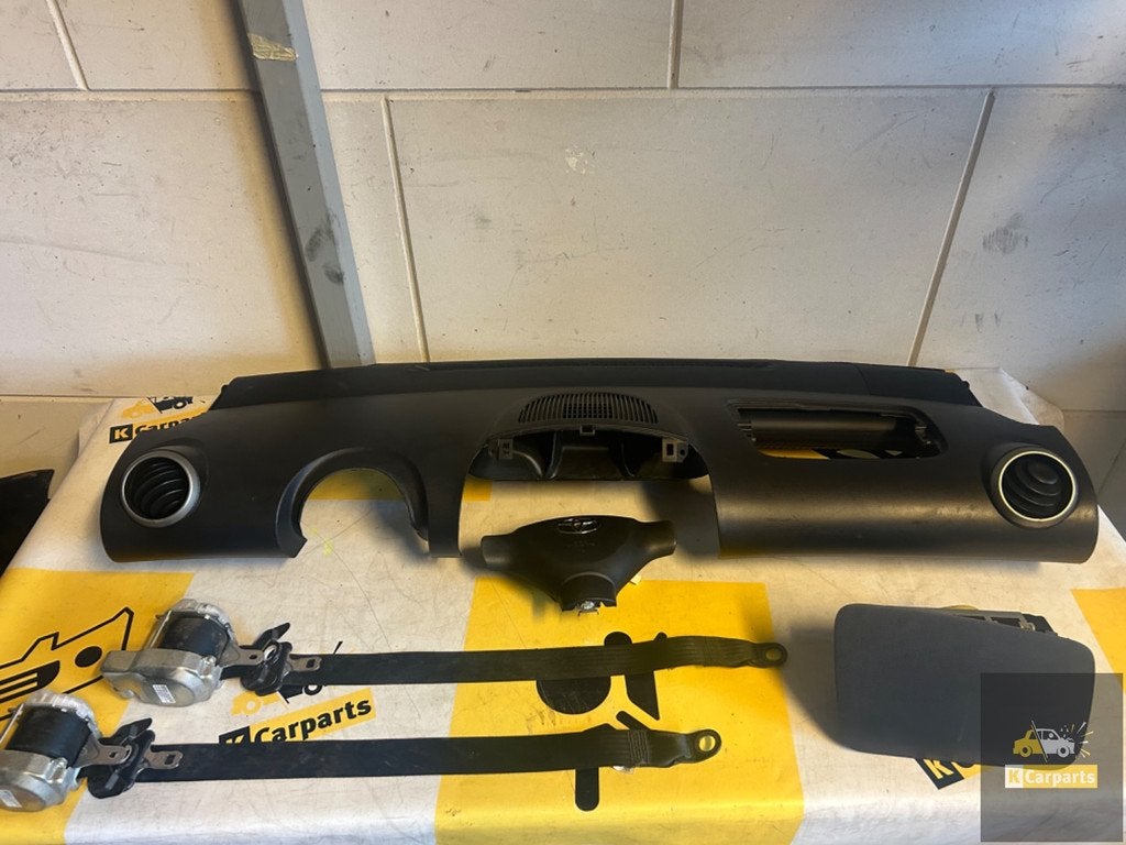 Compleet Airbag set + dashboard Toyota Aygo O256175 2005/14, Info@fabrikant.eu, Fabrikantstraat 1
1000 AA  Amsterdam, NL, Ophalen of Verzenden
