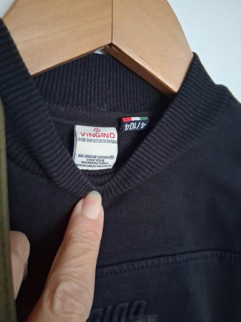 Vingino sweater maat 104, Kinderen en Baby's, Kinderkleding | Maat 104, Trui of Vest, Ophalen of Verzenden, Zo goed als nieuw