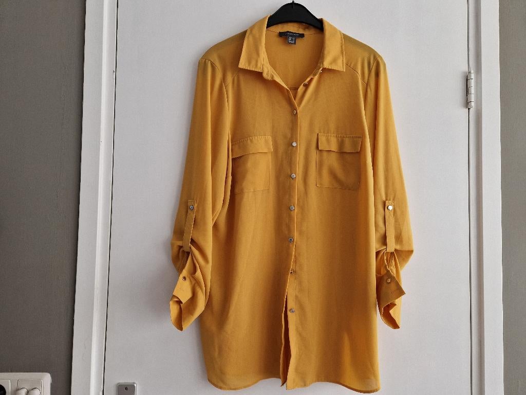 Een leuke mosterd kleurige blouse maat 44, Ophalen of Verzenden, Nieuw, Maat 42/44 (L)
