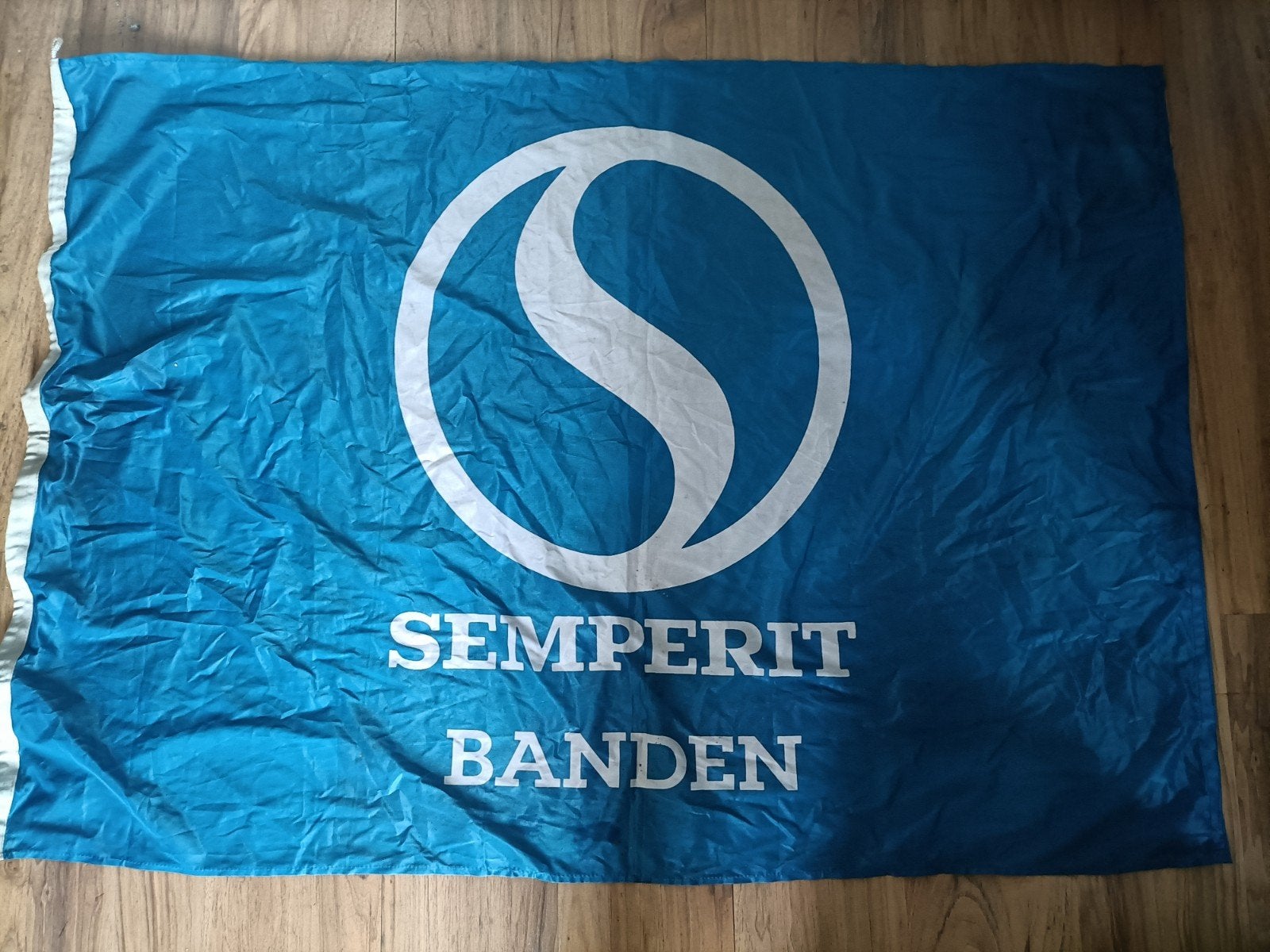 Semperit Banden VLAG, Ophalen of Verzenden, Zo goed als nieuw