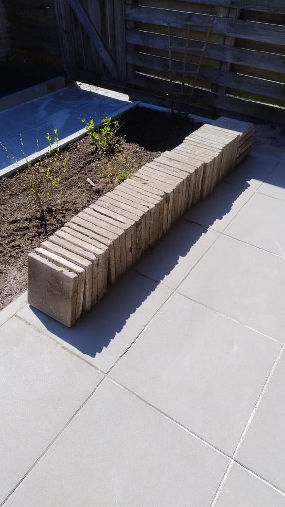 46 grijze terrastegels 30x30 cm, Ophalen, Gebruikt, Minder dan 5 m², Beton