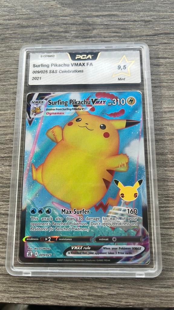 Surfing pickachu vmax, Ophalen of Verzenden, Zo goed als nieuw