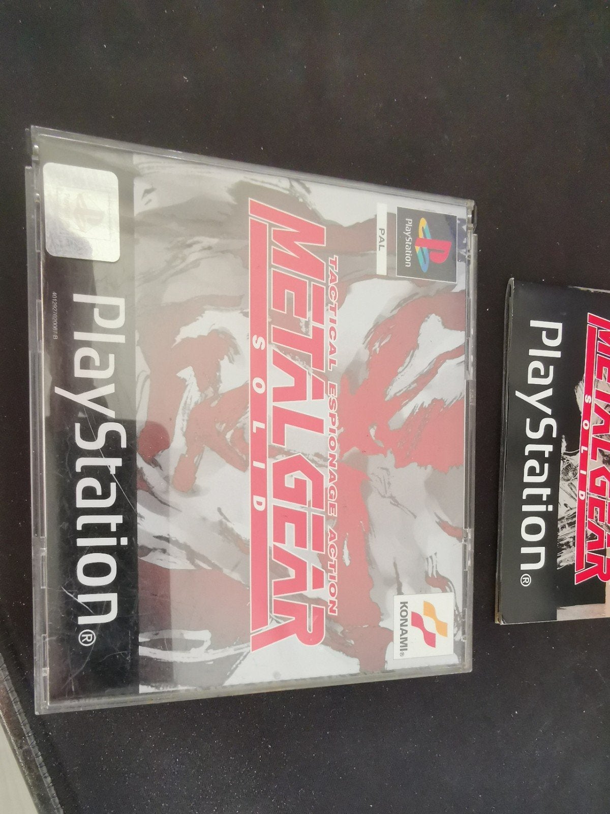 Metal gear solid ps1 met boekje orgineel, Spelcomputers en Games, Games | Sony PlayStation 1, Avontuur en Actie, Vanaf 18 jaar