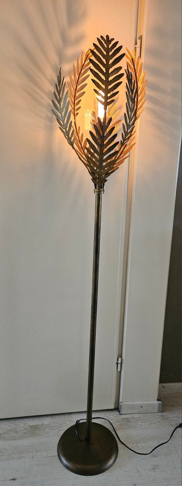 Quaza vloerlamp/staande lamp, Ophalen, E27 (groot), Zo goed als nieuw, Metaal