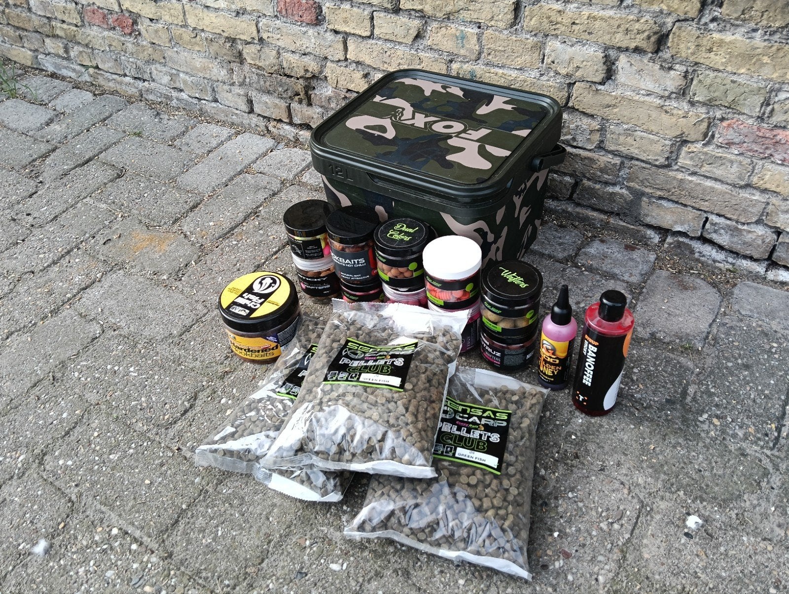 pop-ups, wafters, tijgernoten + 6kg pellets +12L fox bucket, Ophalen of Verzenden, Overige typen