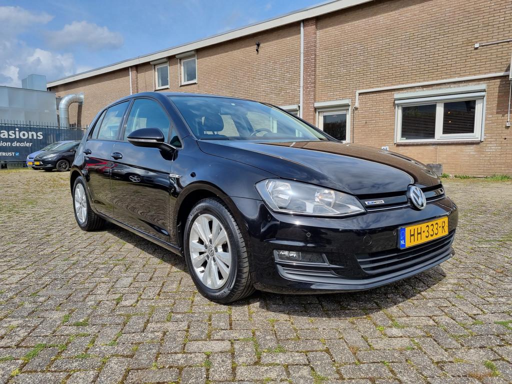 Volkswagen Golf 1.0 TSI AUTOMAAT 1e EIGENAAR DEALER ON, Auto's, Gebruikt, Euro 6, Met garantie (alle), Origineel Nederlands