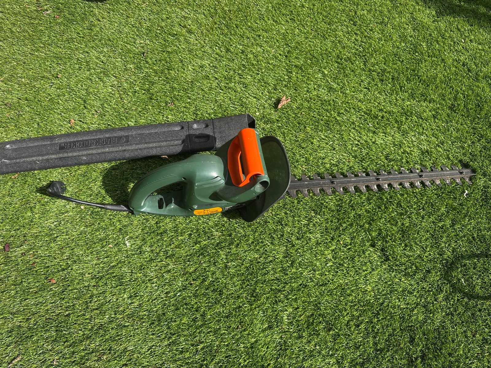 Black & Decker GT350 Heggenschaar - Elektrisch, Tuin en Terras, Ophalen, Gebruikt, Elektrisch