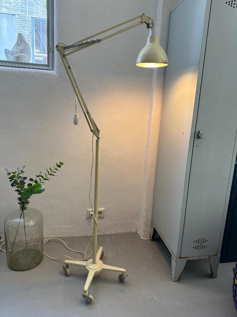 Oud design medical vloerlamp, werklamp, operatielamp, Ophalen, Gebruikt, -, -