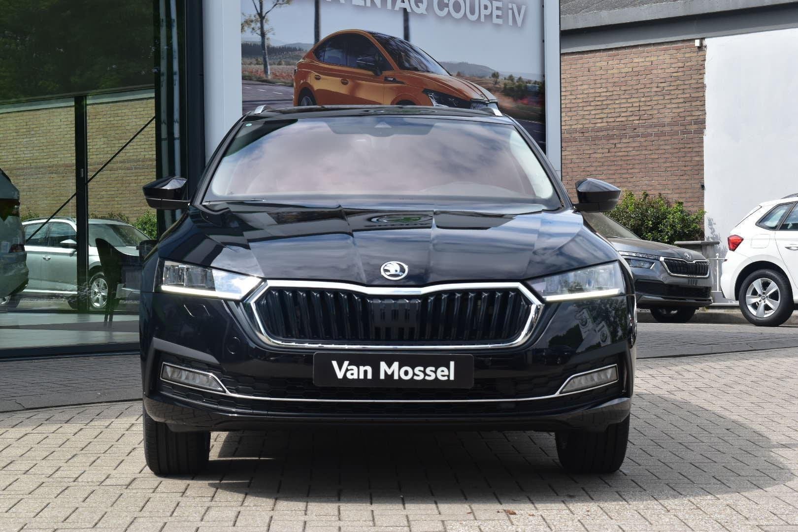 Skoda Octavia Combi 1.0 TSI Business Edition Plus 110 PK | L, Auto's, Voorwielaandrijving, 12 maanden, Stof, Zwart