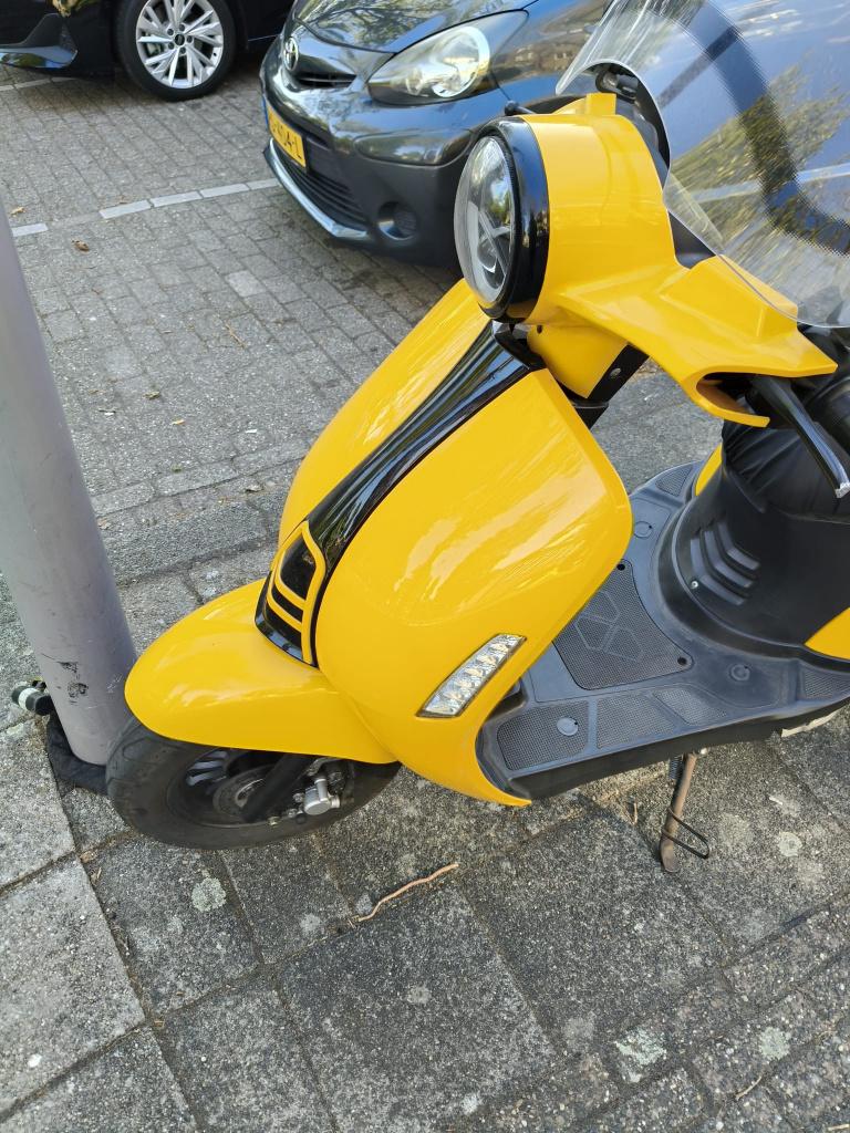 Te koop aangeboden: Berini snorfiets uit 2022., Ophalen, Gebruikt, Overige modellen, Benzine