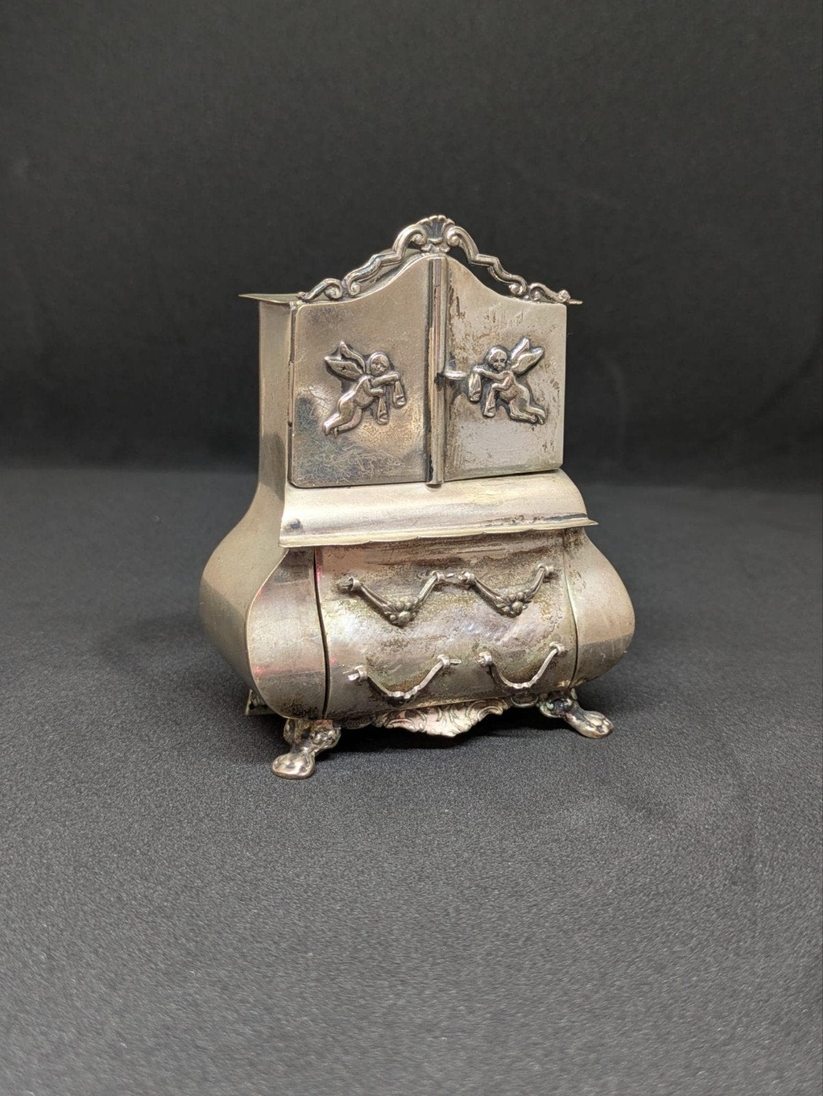 Miniatuur kabinet kast met engelen, 145 gram, Antiek en Kunst, Verzenden, Zilver