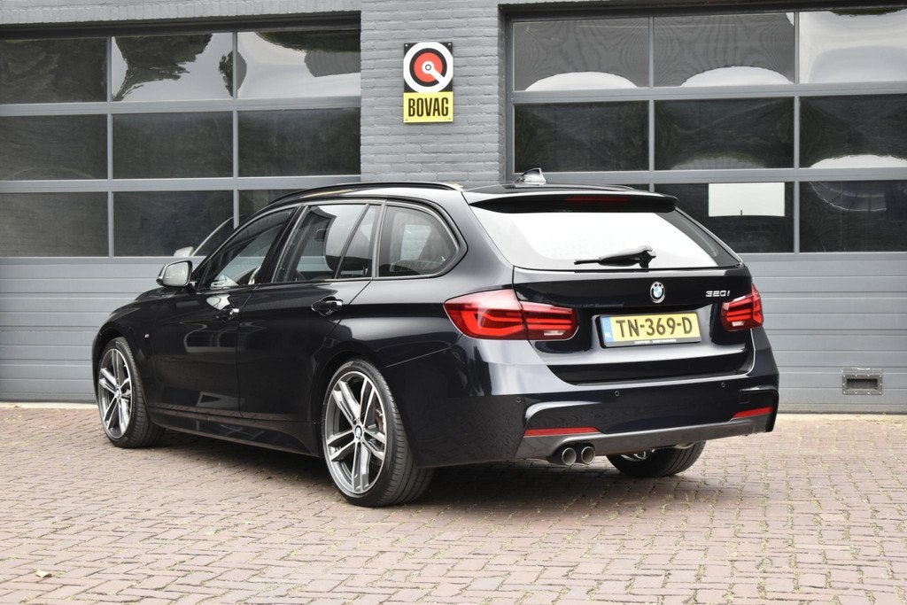 BMW 3-serie Touring 320i M-Sport Edition, Auto's, Achterwielaandrijving, 4 cilinders, Zwart, 184 pk