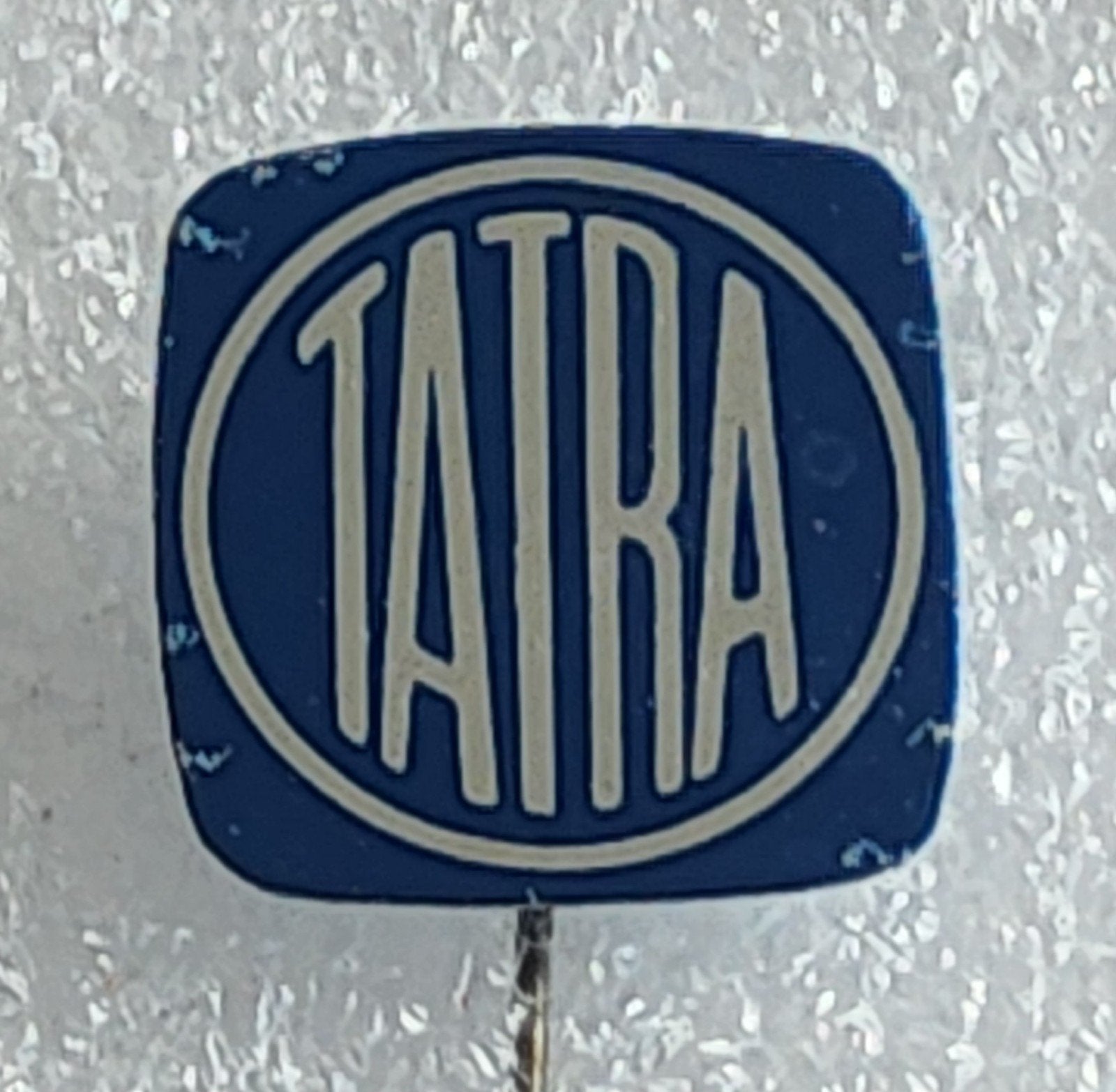 Vintage Tatra Speldje - Auto Merk, Ophalen of Verzenden, Gebruikt, Overige onderwerpen, Speldje of Pin
