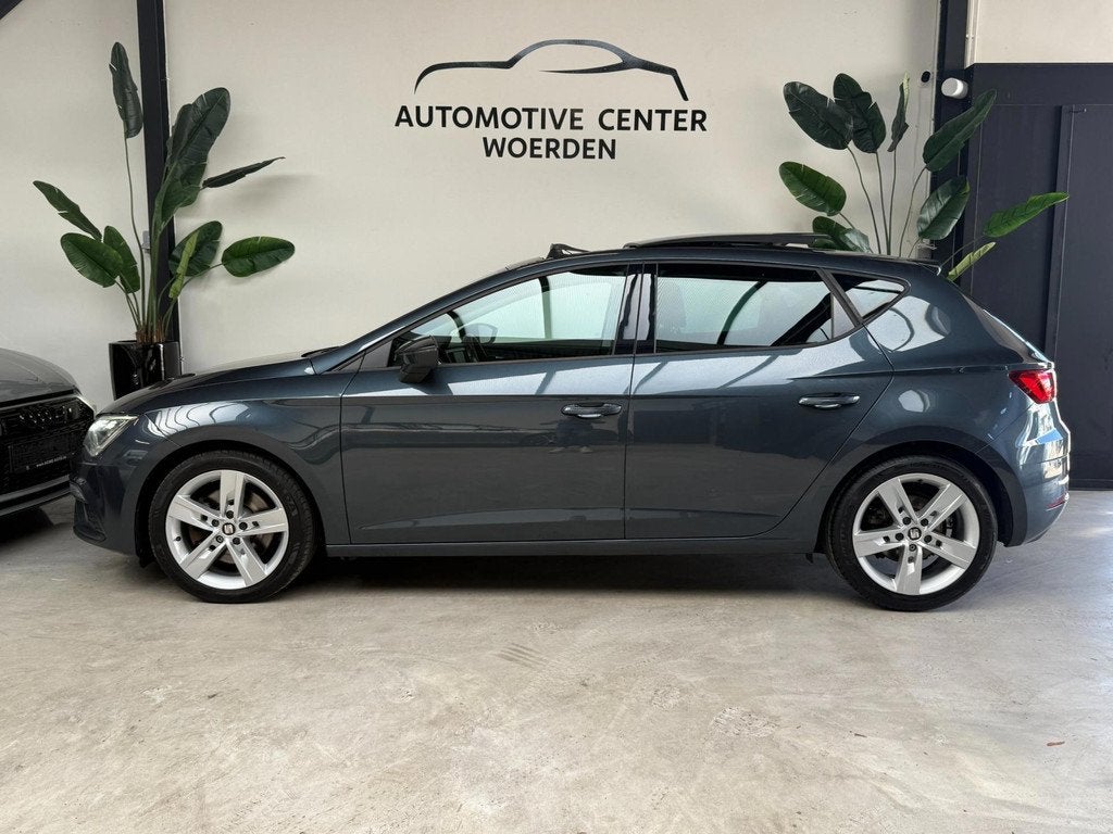 Seat LEON 2.0 TDI FR Business Intense PANO ACC BEATS SFEERVE, Gebruikt, Euro 6, 4 cilinders, Leon