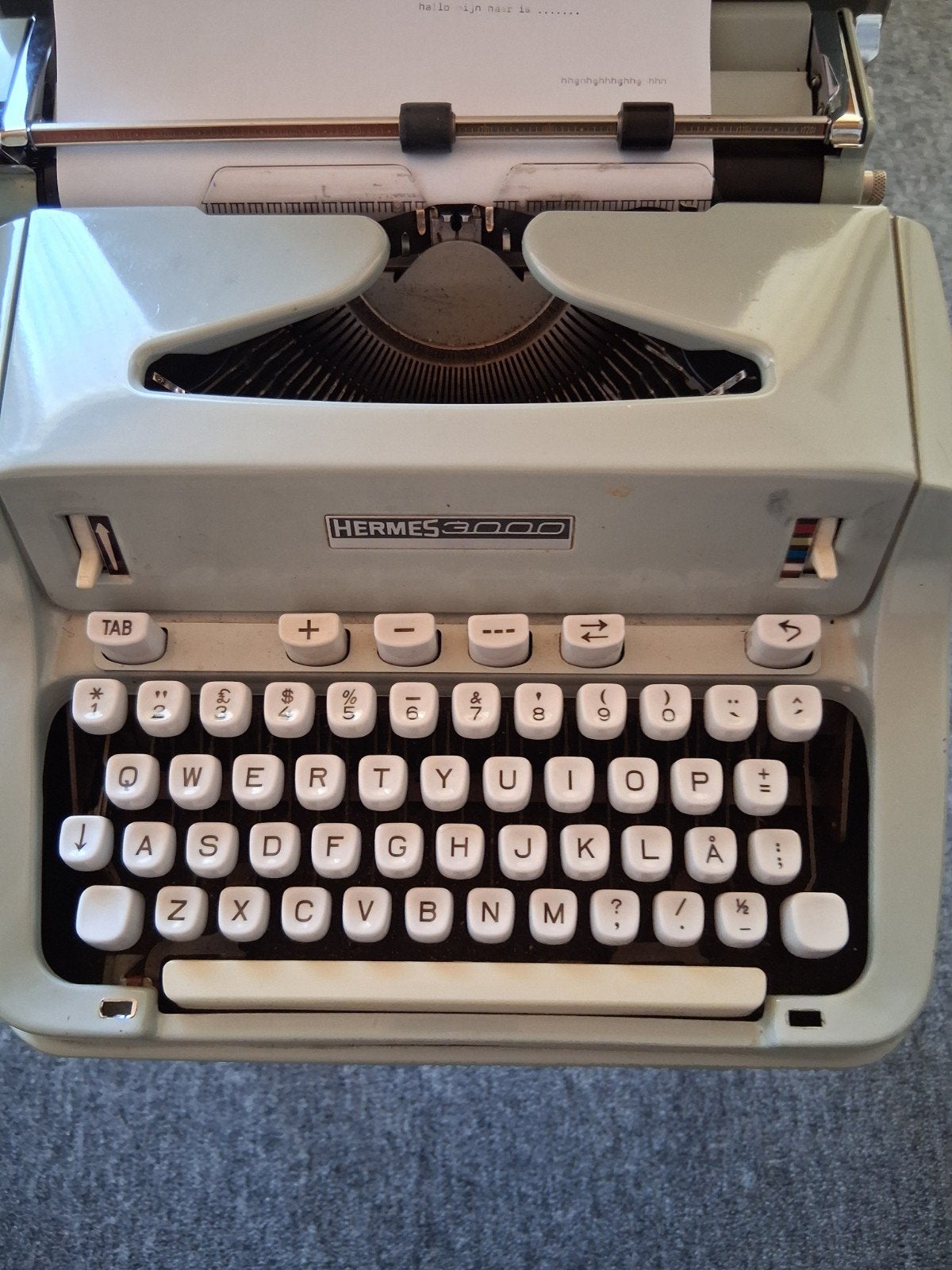 Hermes 3000 koffer schrijfmachine, Diversen, Typemachines, Ophalen, Gebruikt