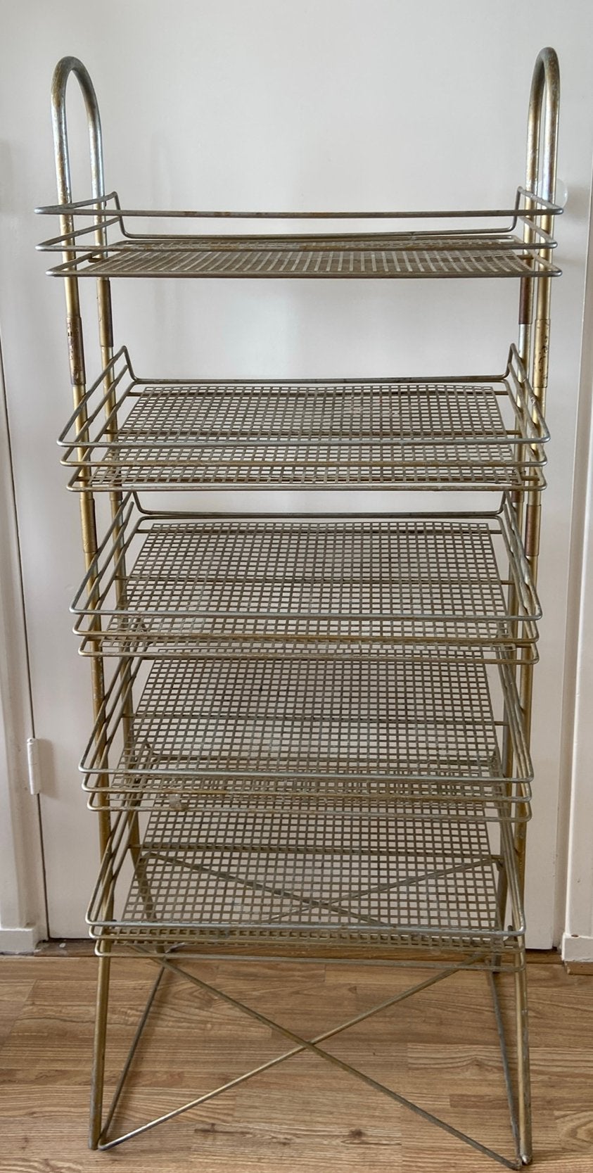 Vintage metalen rek, display, voor schoenen, tijdschriften, Ophalen, Gebruikt