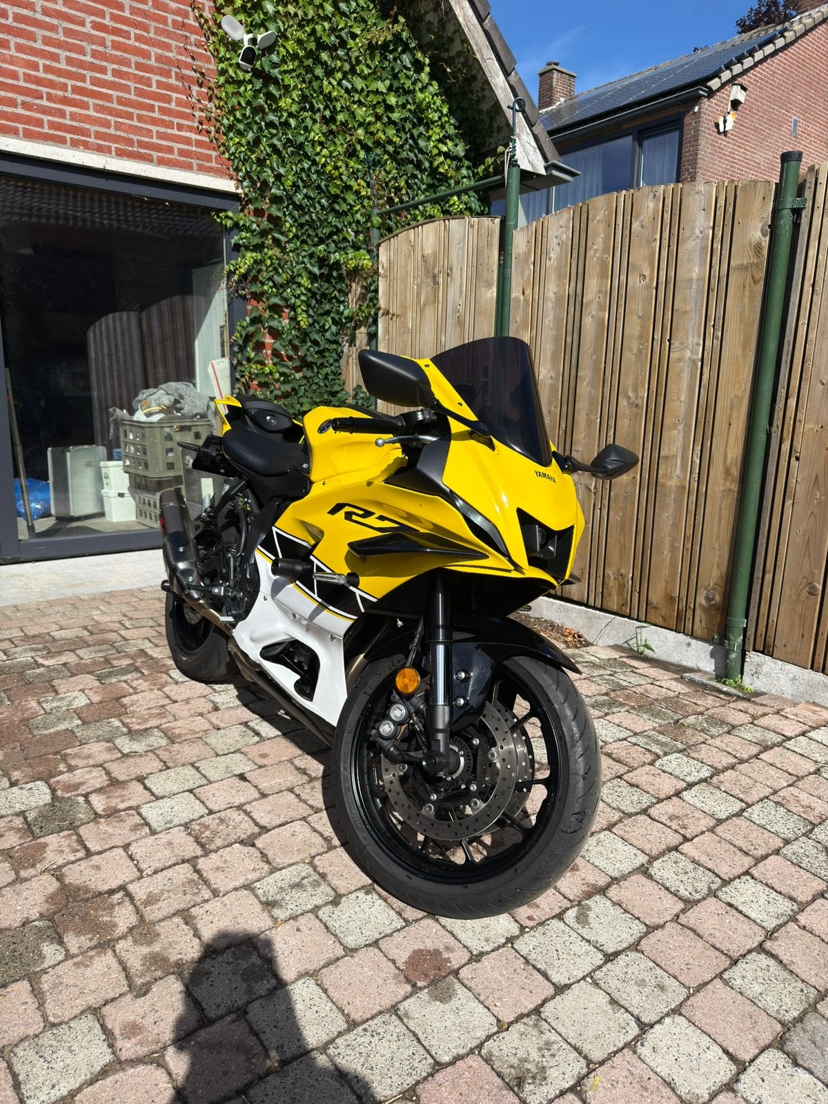 Yamaha YZF-R7 (2025) 5735 km - Akrapovic full system, 2 cilinders, Occasion, ABS, Motorrijbewijs A