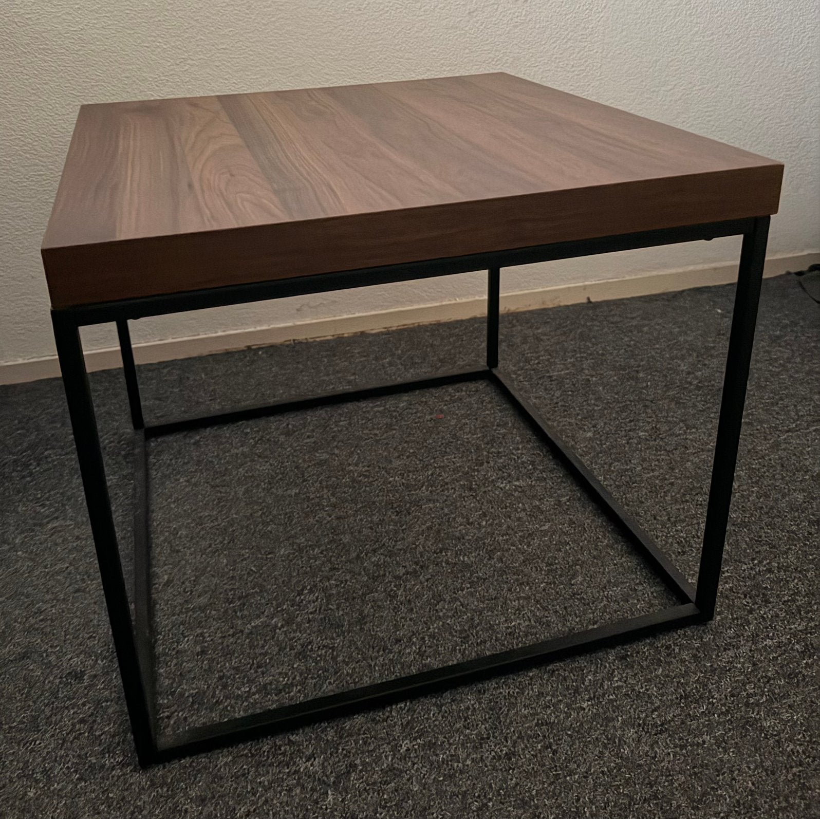 moderne en tijdloze vierkante BIJZETTAFEL 59x59x50, Minder dan 55 cm, Gebruikt, Vierkant, Tijdloos