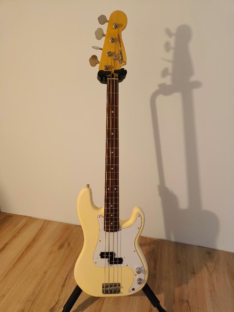 Fender precision bass, Ophalen, Zo goed als nieuw, Elektrisch