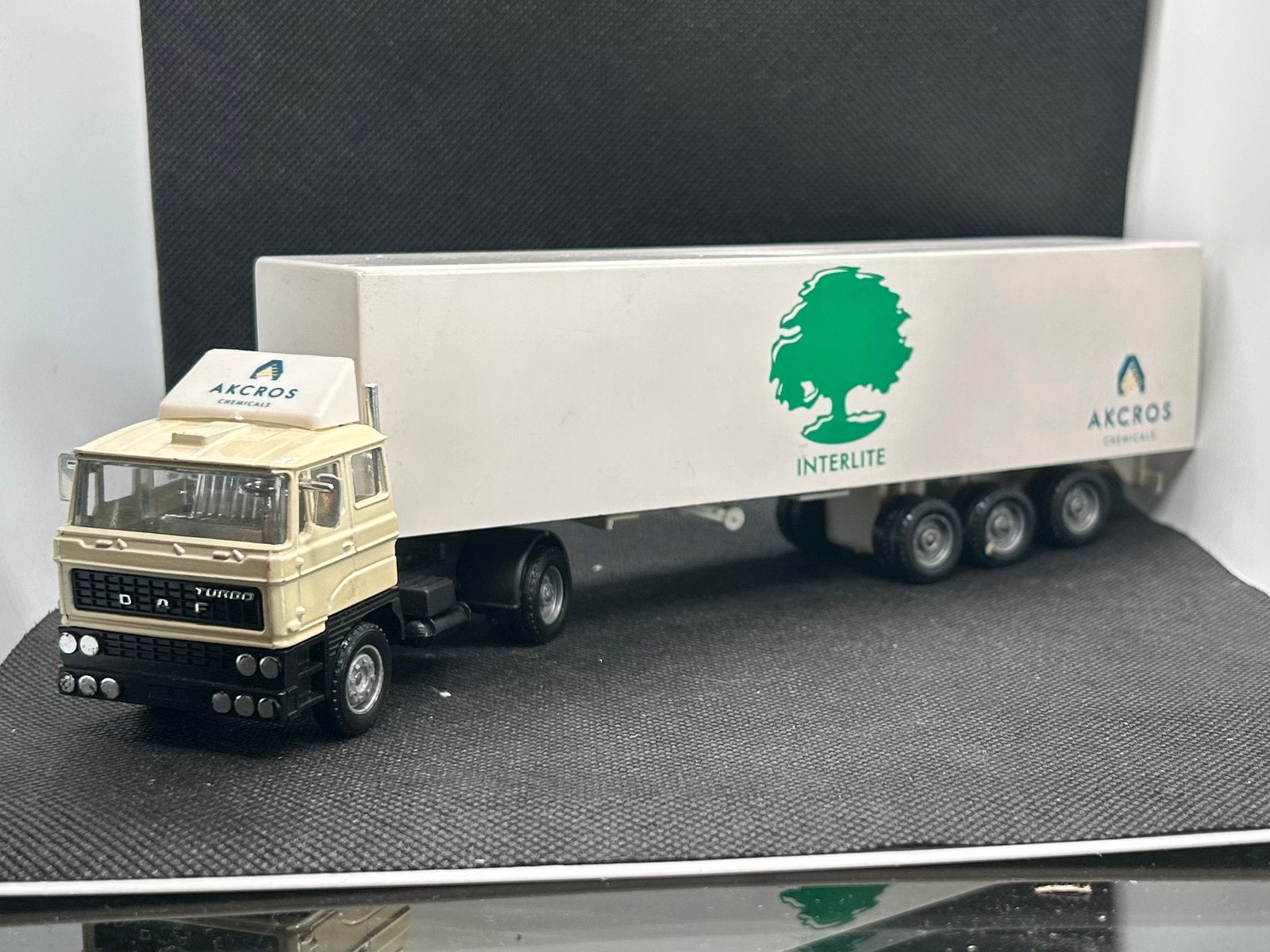 Solido DAF Turbo Akcros Interlite, Verzenden, Zo goed als nieuw, Bus of Vrachtwagen