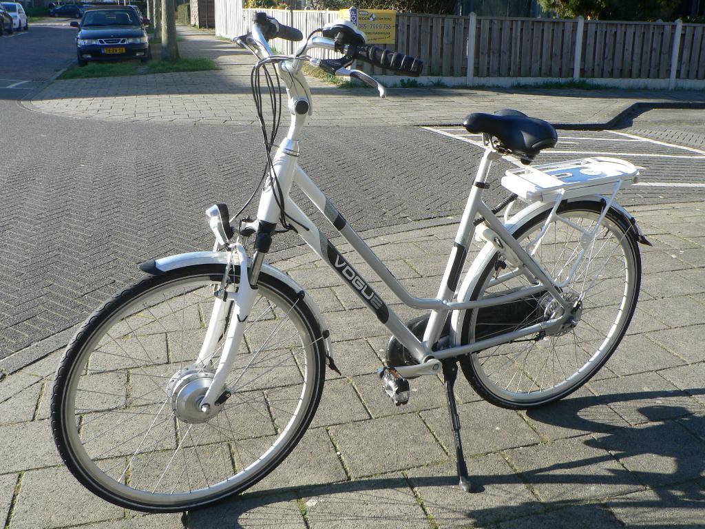 VOGUE  ebike  met gerviseerde accu, Fietsen en Brommers, Fietsen | Dames | Damesfietsen, Gebruikt, Overige merken, Versnellingen
