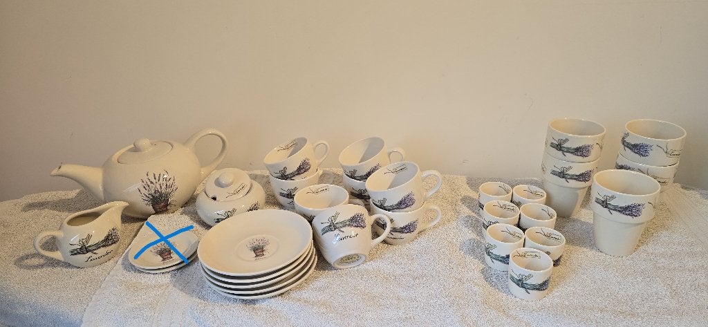 Prachtig JET Lavender servies, zo goed als nieuw (z.g.a.n.), Ophalen, Zo goed als nieuw, Overige stijlen, Compleet servies