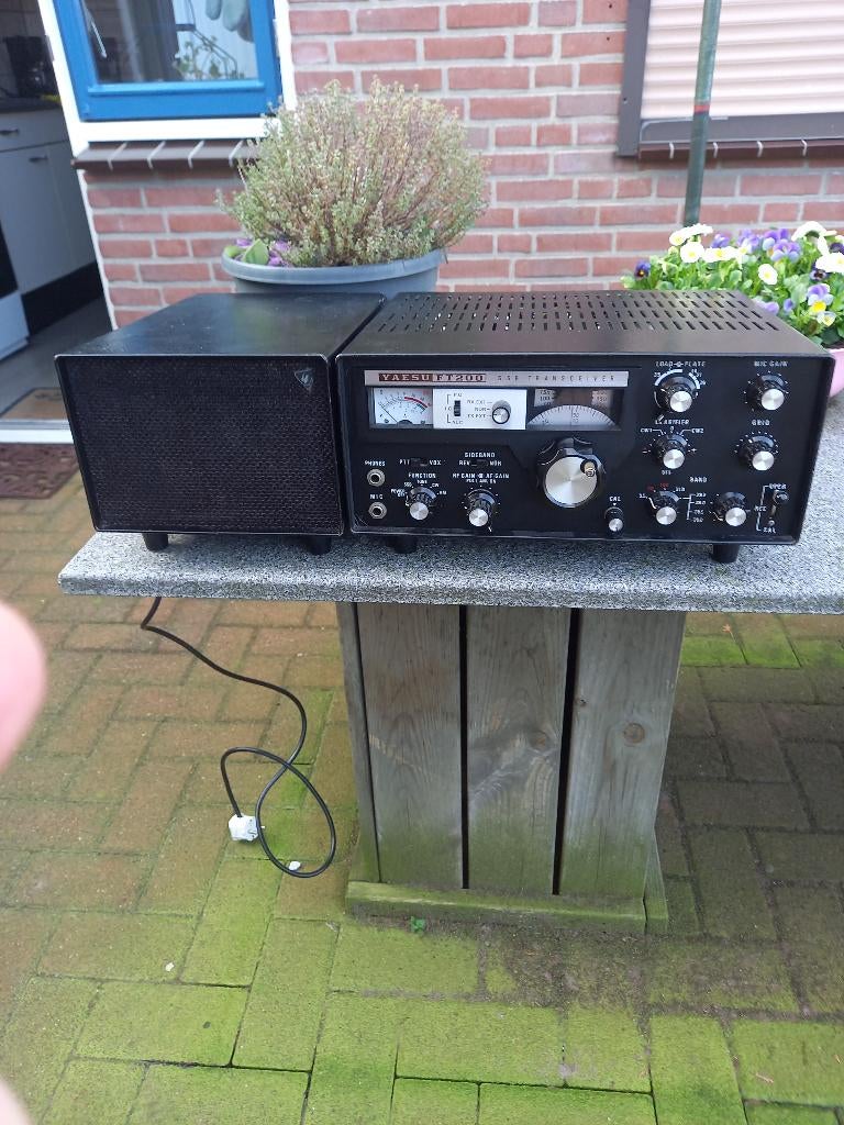 YAESU FT 200, Telecommunicatie, Zenders en Ontvangers, Ophalen, Gebruikt, Zender en Ontvanger