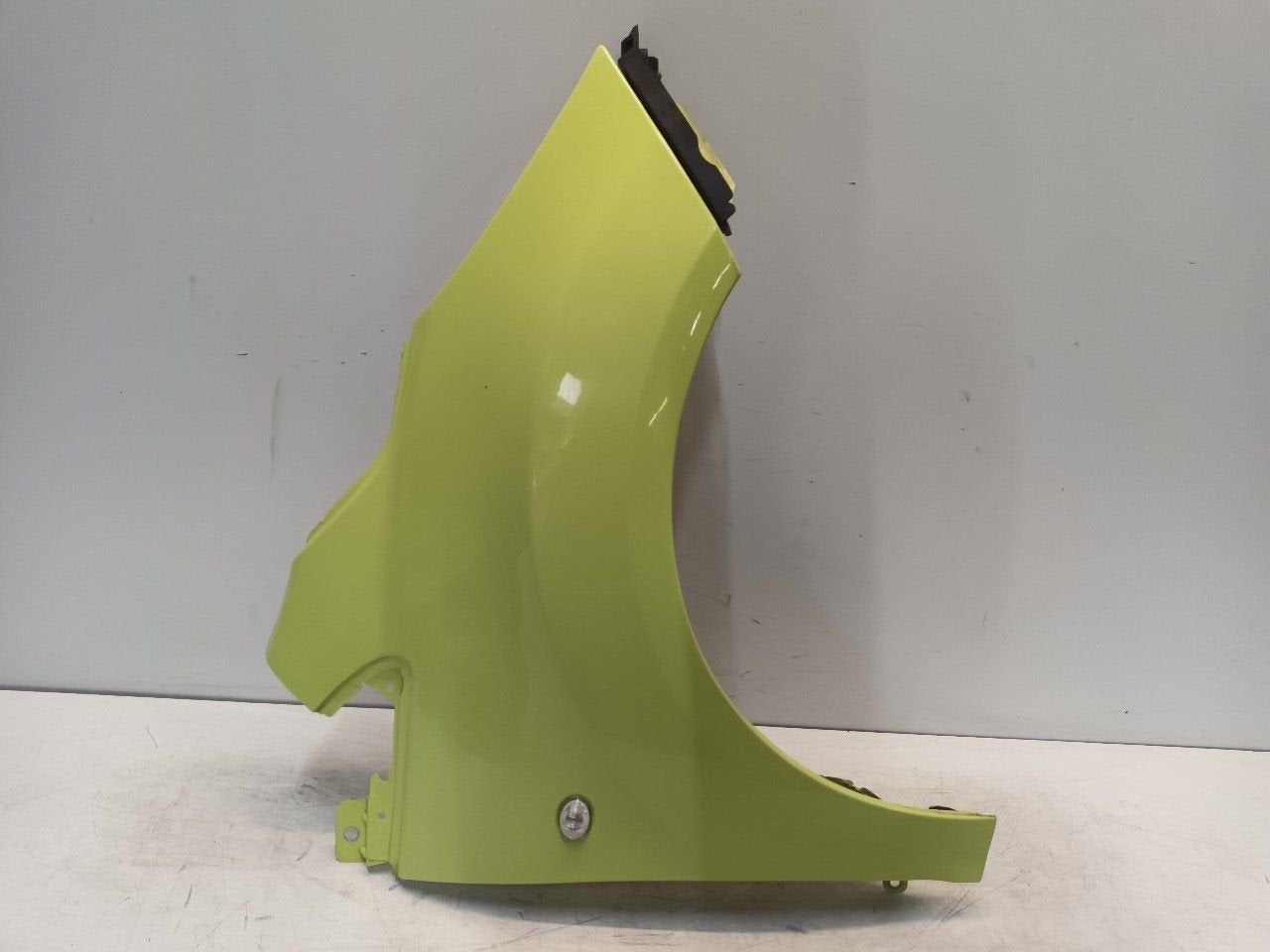 Voorscherm rechts Ford Ka, Onderdelen@venauto.nl, Van der Ven Autorecycling B.V., Gebruikt, Ettenseweg 76, 4706 PB Roosendaal, The Netherlands