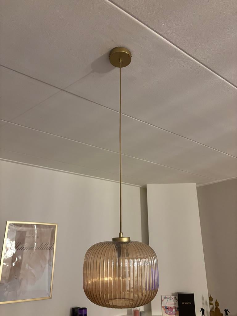 Moderne hanglamp met geribbeld glas, Ophalen of Verzenden, Zo goed als nieuw, Glas, 75 cm of meer