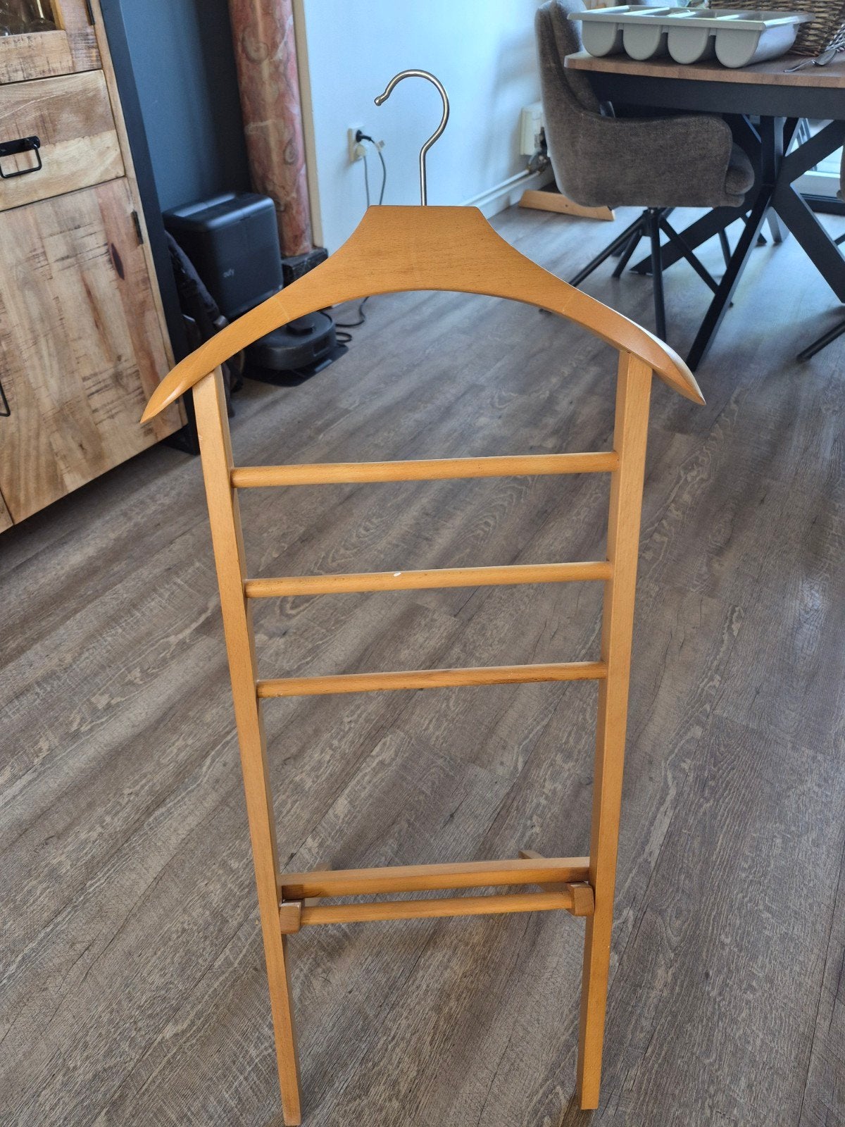 Houten kledingrek / valet stand, 100 tot 150 cm, Overige typen, Ophalen of Verzenden, Zo goed als nieuw