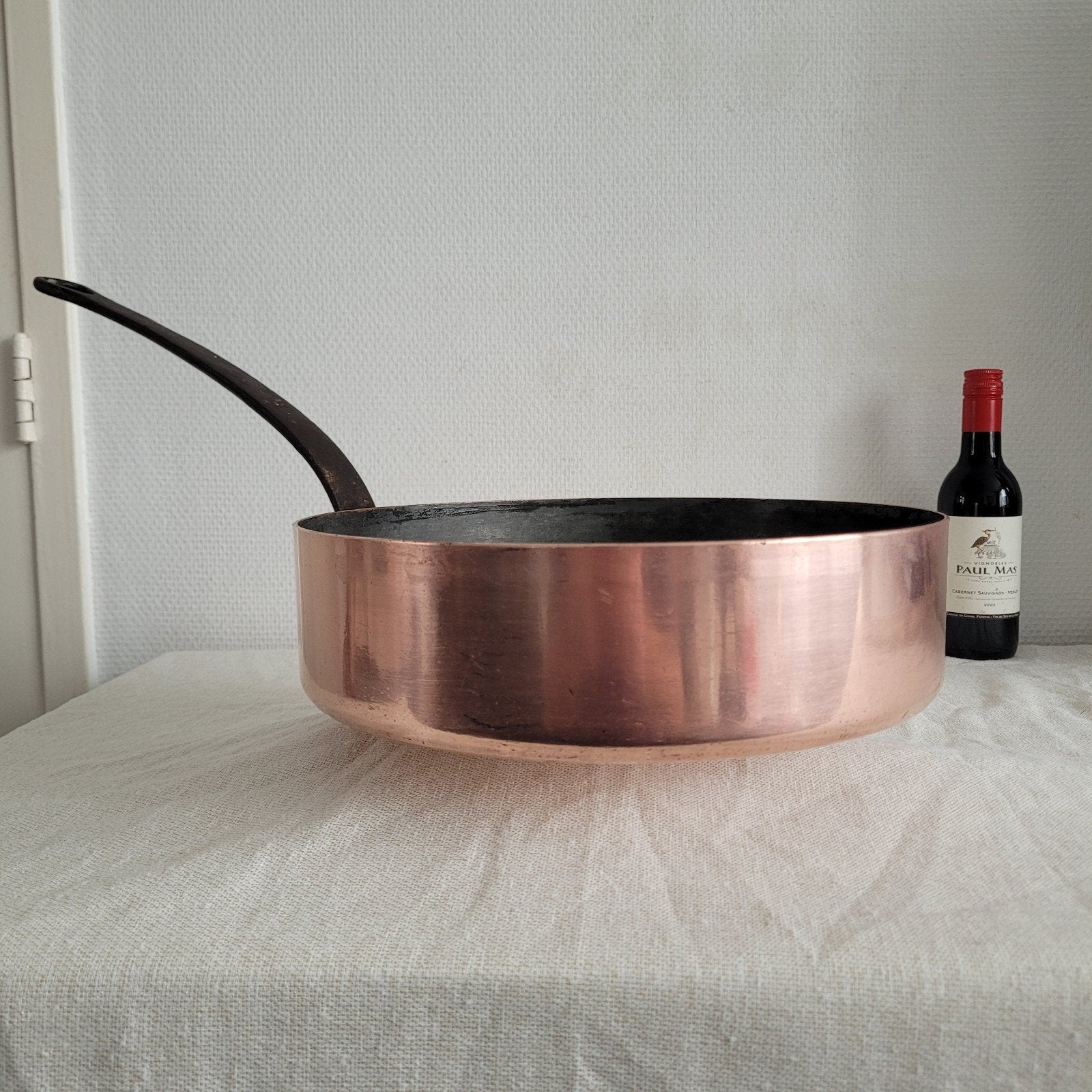 antieke zware franse koperen horeca pan 28 cm & 2.9 kilo, Huis en Inrichting, Ophalen of Verzenden, Gebruikt, Koper, Braadpan