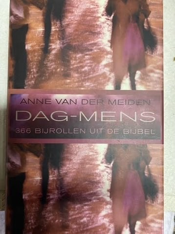 1) Dag-Mens, Ophalen of Verzenden, Zo goed als nieuw, Anne van der Meiden, Christendom | Katholiek