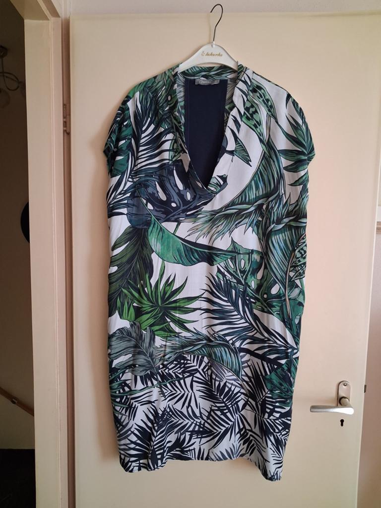 Zomerjurk Geisha maat 46, Kleding | Dames, Jurken, Ophalen of Verzenden, Zo goed als nieuw, Maat 46/48 (XL) of groter, Onder de knie