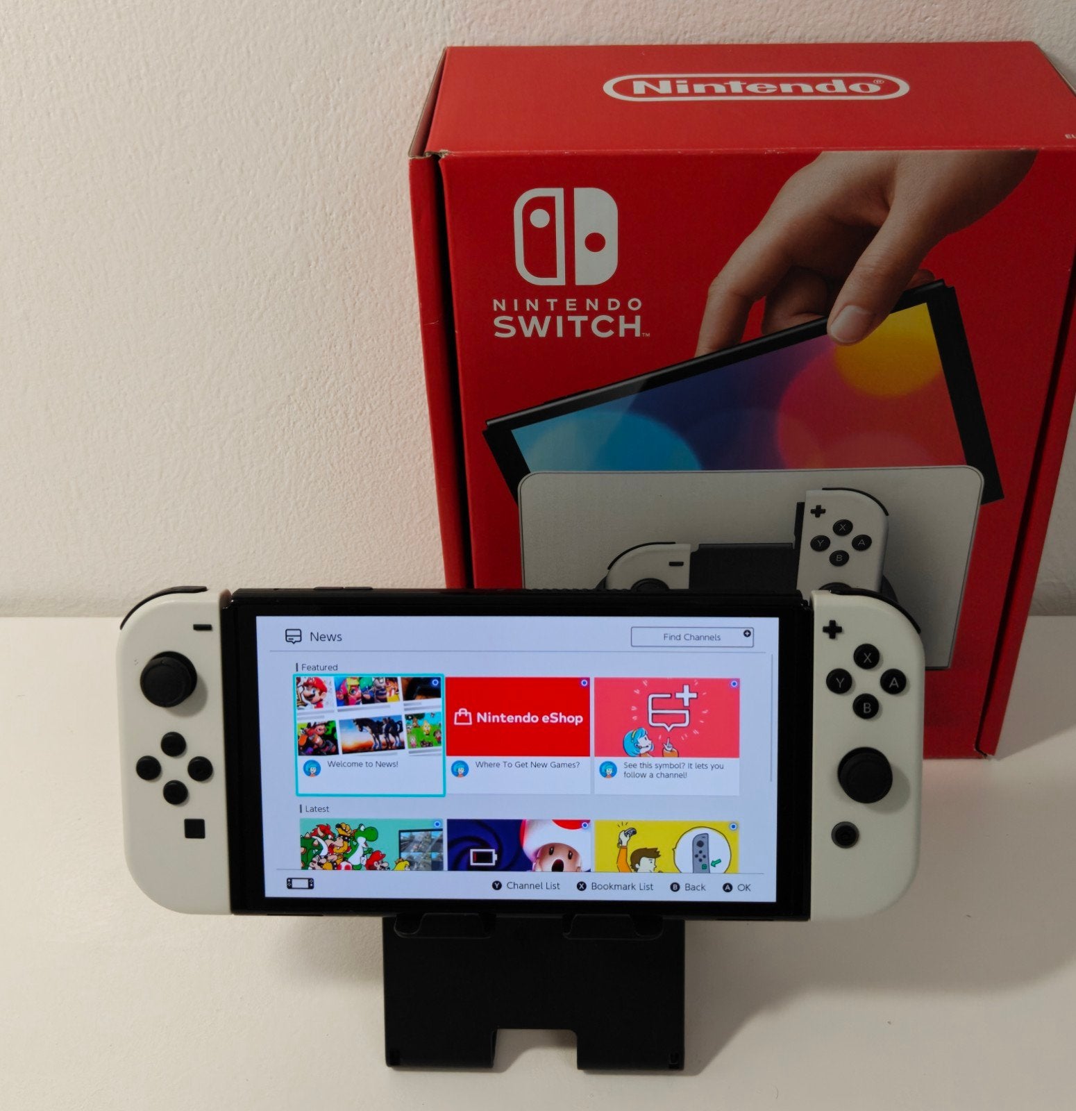 Nintendo Switch OLED, Overige genres, 11-1 Hokotate-cho, Kamitoba, Minami-ku, Kyoto 601-8501, Japan, Ophalen of Verzenden, Zo goed als nieuw