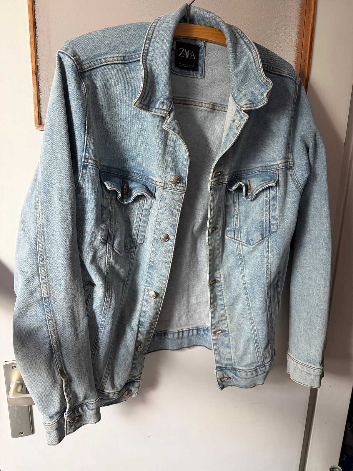 Zara Heren Spijkerjas Lichtblauw Maat L, Ophalen, Gedragen, Maat 52/54 (L), Blauw