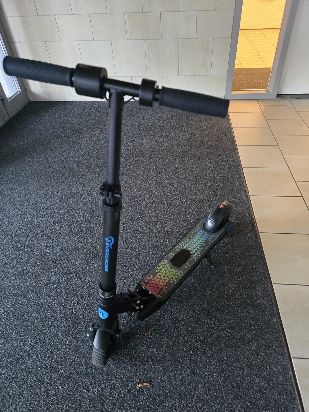 Elektrische kinderstep Evercross Tech - Zo goed als nieuw, Fietsen en Brommers, Steps, Ophalen, Zo goed als nieuw, Elektrische step (E-scooter)