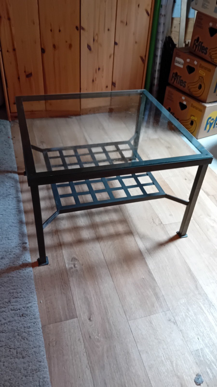 Glazen koffietafel, Huis en Inrichting, Tafels | Salontafels, Ophalen, Gebruikt, 50 tot 100 cm, Vierkant