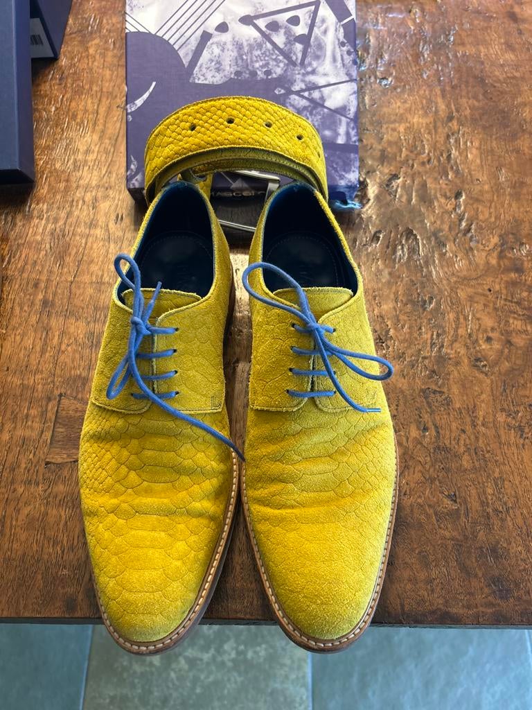 Mascolori Anaconda Yellowschoenen met bijpassende riem, Ophalen of Verzenden, Zo goed als nieuw, Overige kleuren, Veterschoenen