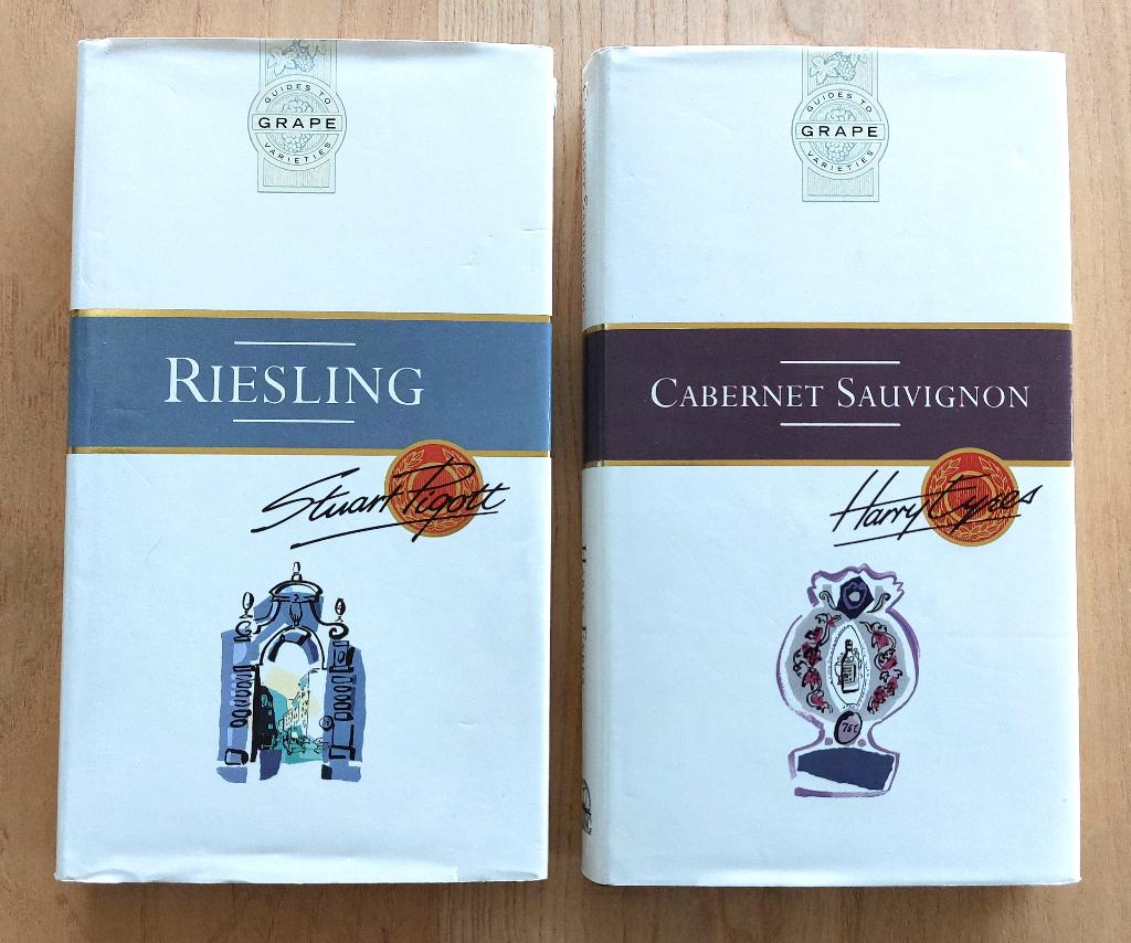 Riesling door Stuart Pigott, Cabernet sauvignon door Eyres, Ophalen of Verzenden, Zo goed als nieuw, Pigott en Eyres