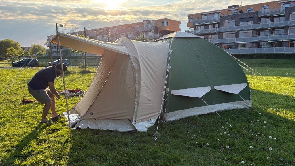 Karsten 300 Tent met comfort- en regen luifel, Ophalen, Gebruikt, Tot en met 4