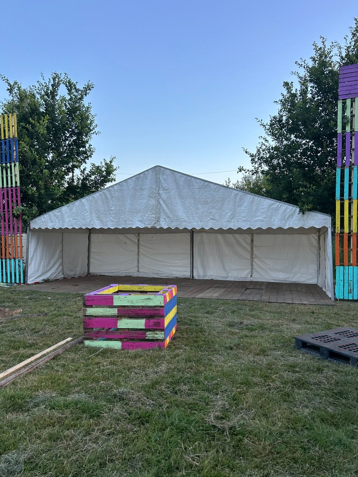 Aluhal 10x4M Te Huur, 4M verlengbaar, Partytent, 6 meter of meer, Zo goed als nieuw, 8 meter of meer