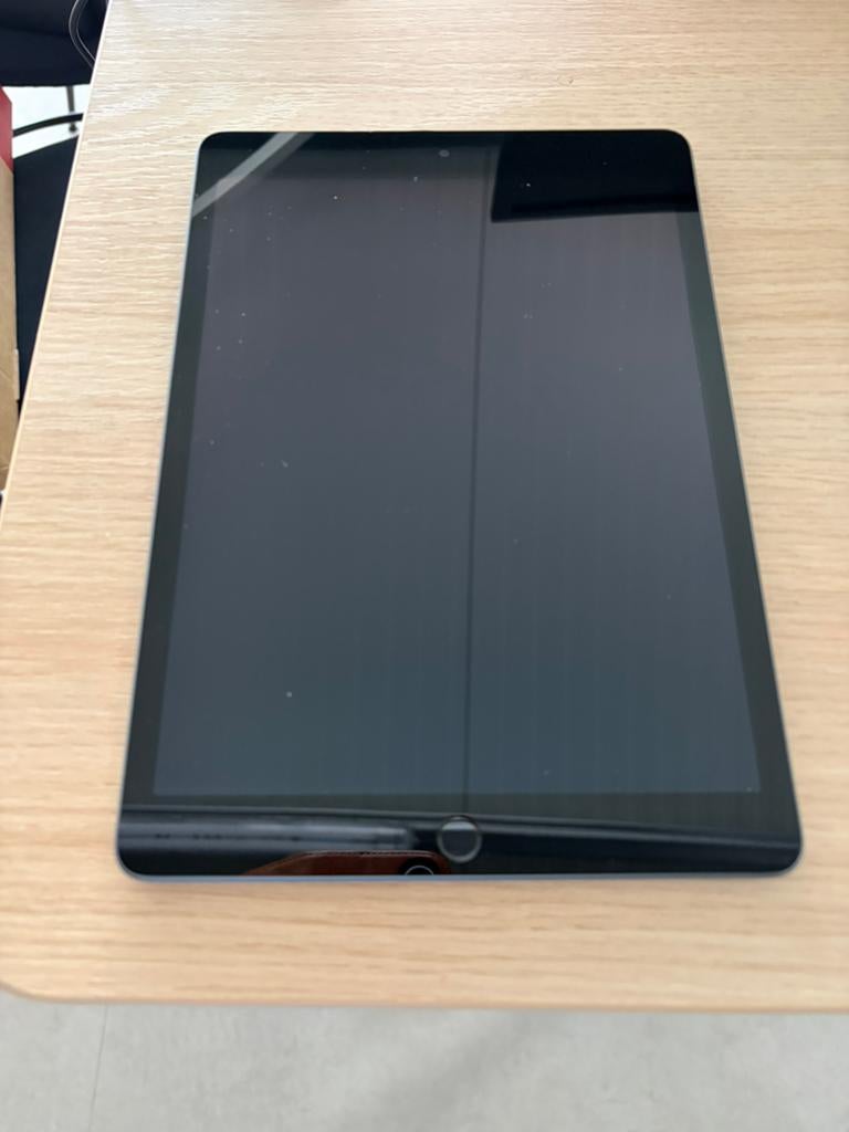 Apple iPad (9e generatie) 64GB Wi-Fi plus Cellular., Computers en Software, Apple iPads, 10 inch, Apple iPad, Ophalen of Verzenden