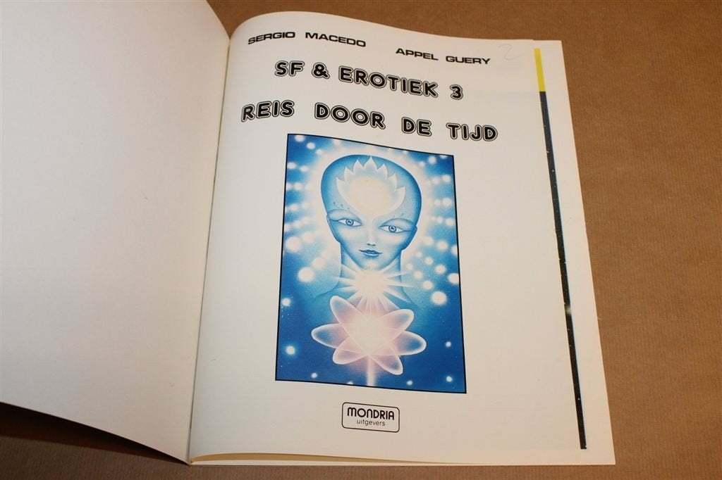Reis door de Tijd — SF & Erotiek 3, Stripverhaal Macedo, Eén stripboek, Ophalen of Verzenden, Gelezen