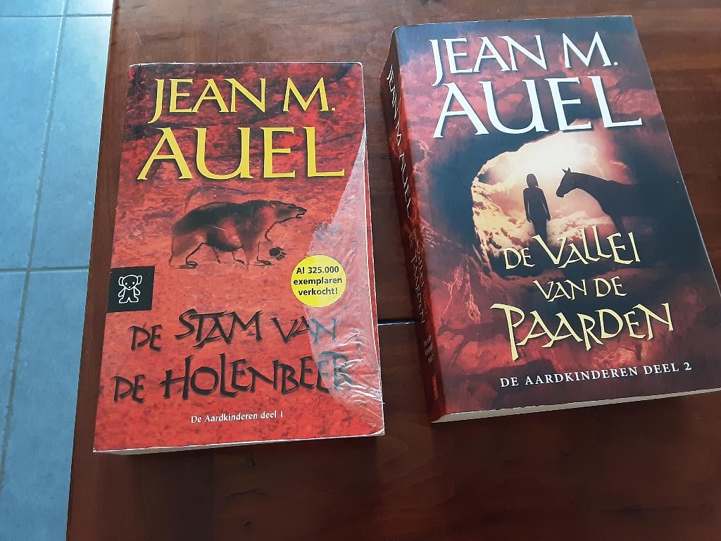 De stam van de Holenbeer, Ophalen, Gelezen, Jean M. Auel